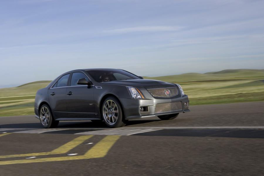  Cadillac CTS-V Coupe 2010 года  (фото 52 из 315)